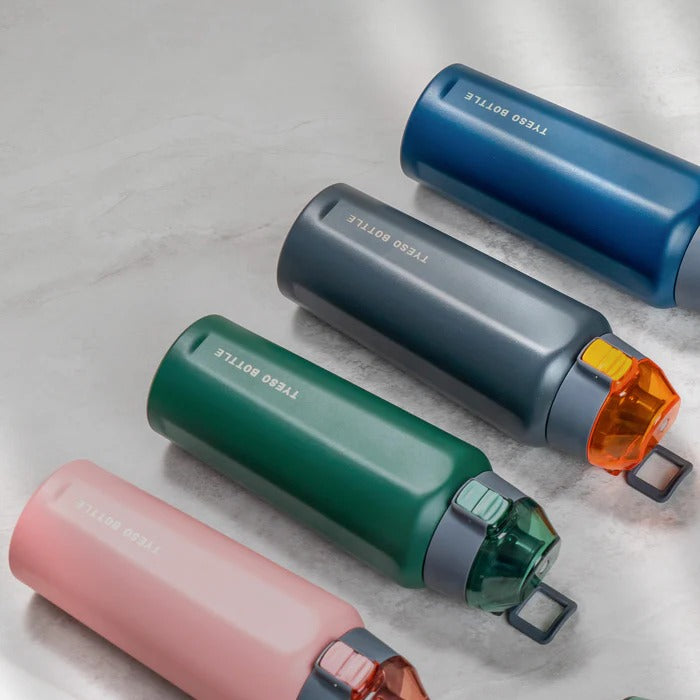 Tyeso Sports Bottle With Unique Square Shape